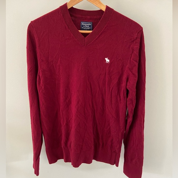 ***3/$10    Men’s Maroon Preppy V Neck Wool/Cotton Lightweight Sweater - Picture 3 of 5